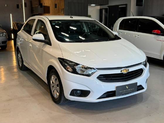 CHEVROLET ONIX 1.0 MPFI LT 8V FLEX 4P MANUAL CHEVROLET ONIX 1.0 MPFI LT 8V FLEX 4P MANUAL